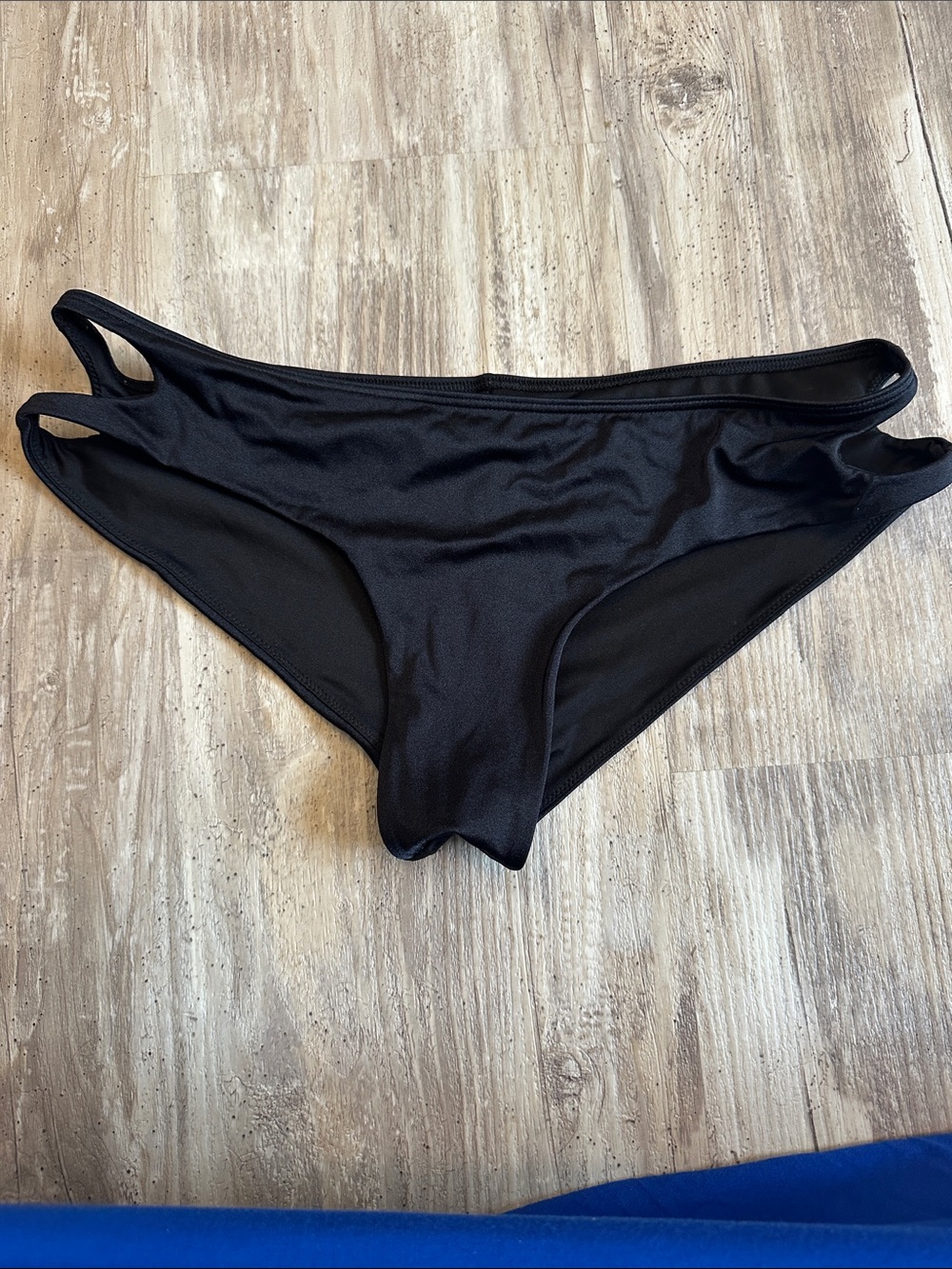 Victoria’s Secret Large Sleek Black Side-Strap hipster bikini Bottom